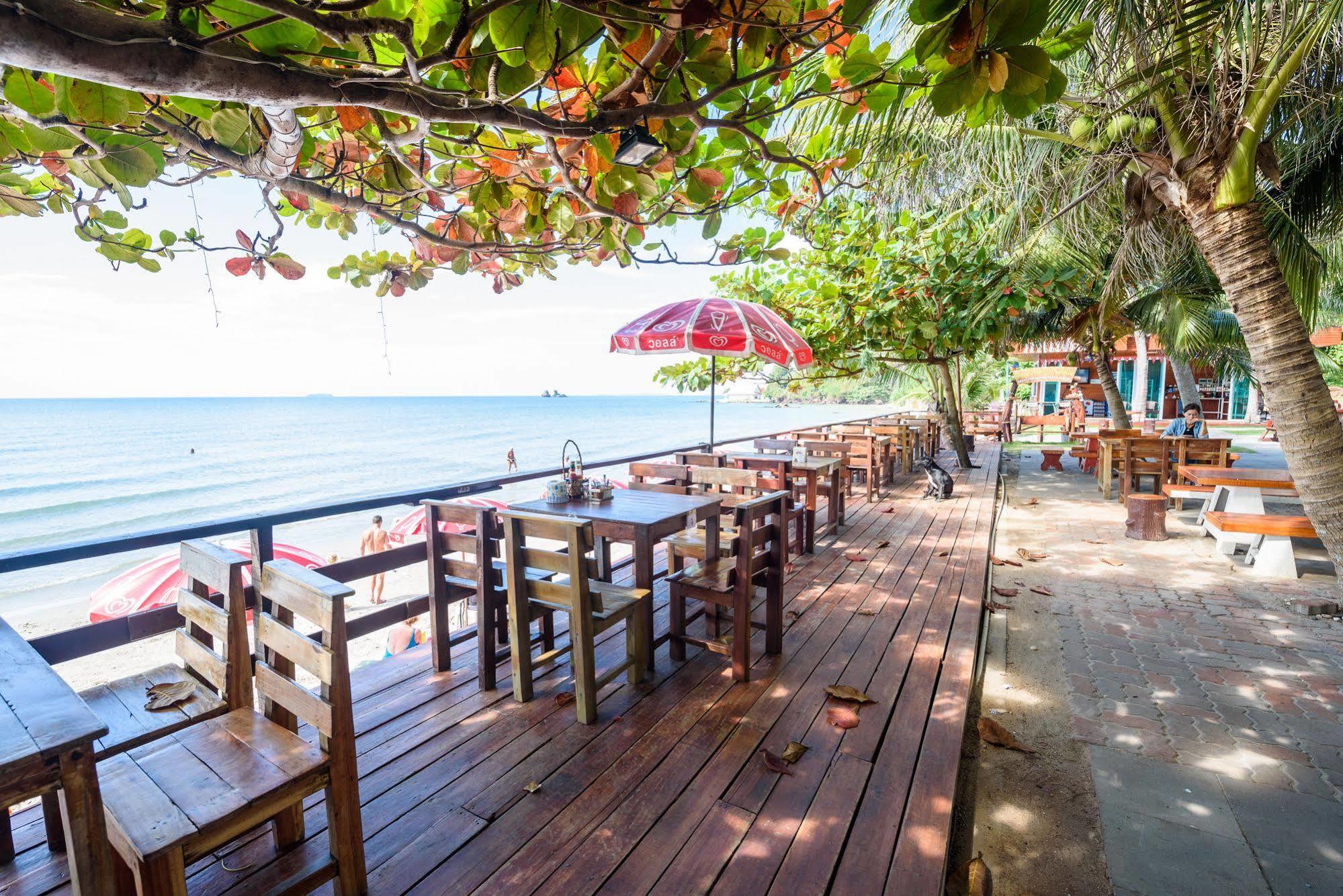 Baansuan Aokhai Beach Resort Mae Phim Luaran gambar
