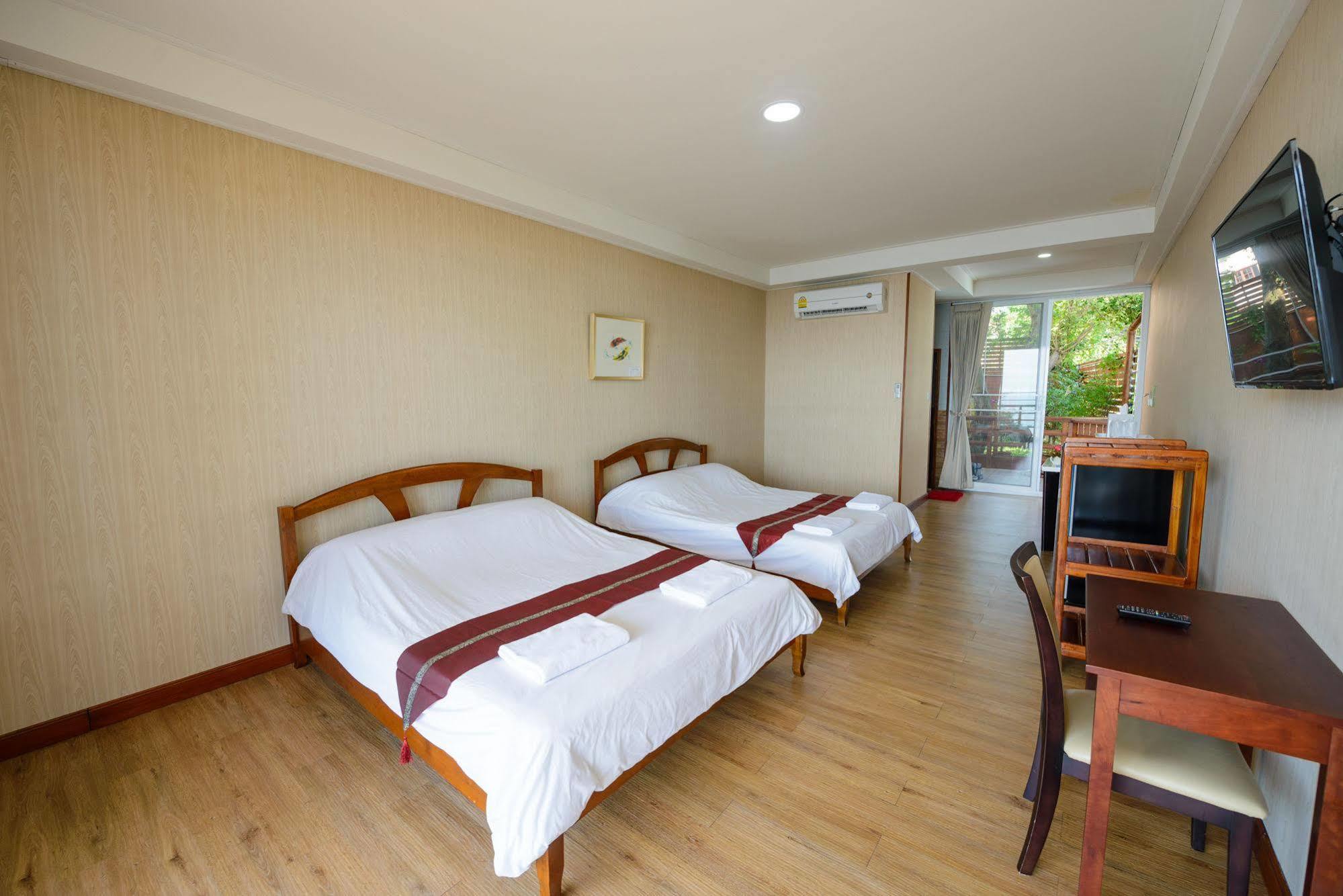 Baansuan Aokhai Beach Resort Mae Phim Luaran gambar